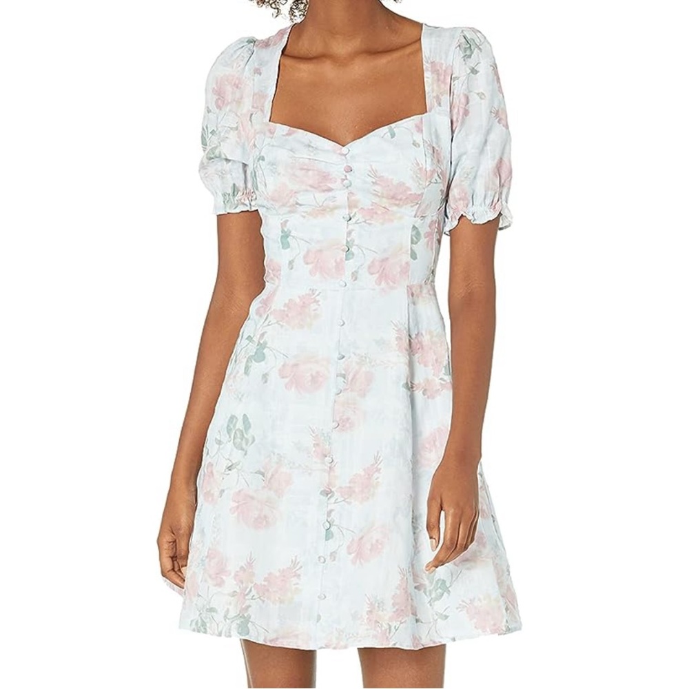 Womens dress by Guess size small worn one time!